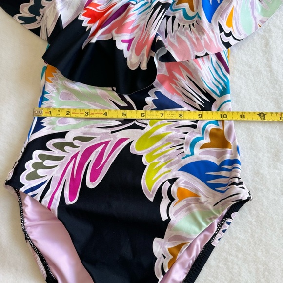 Trina Turk Women's Off-The-Shoulder Ruffle Bandeau One Piece Swimsuit Size 0 - Picture 8 of 10